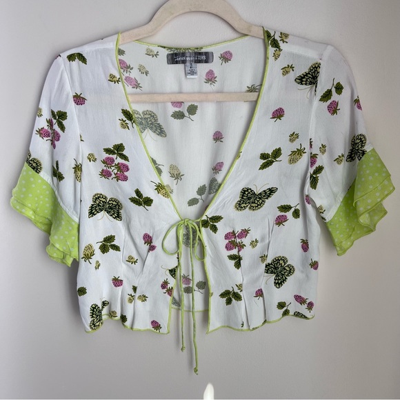 URBAN OUTFITTERS tie front strawberry butterfly print TOP - Picture 4 of 8